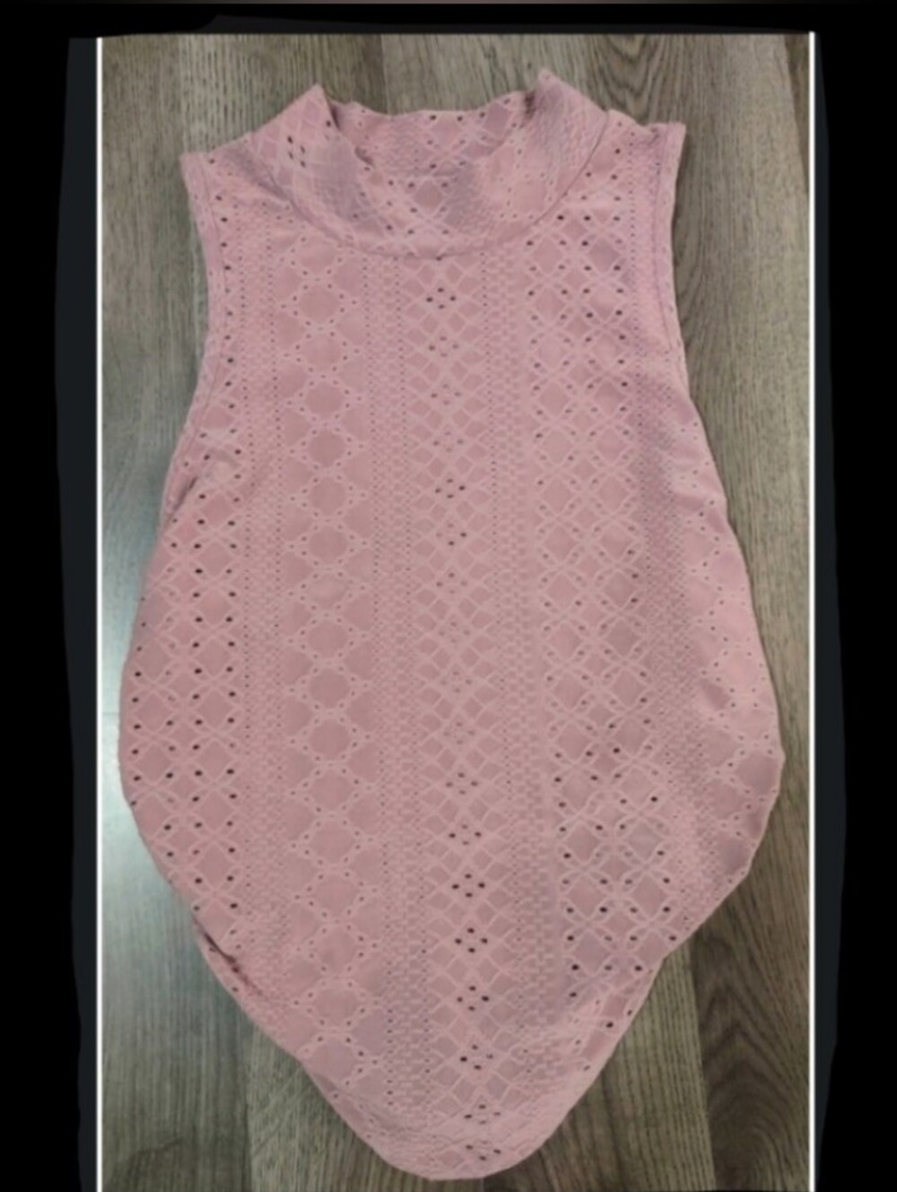 Women's Sleeveless Mock Neck Top